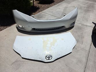 2011–2017 Toyota Sienna Hood & Front Bumper