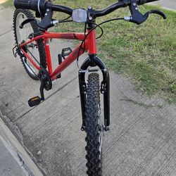 Decathlon Rockrider ST100 Red 24"