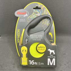 High Visibility Retractable Dog Leash by Flexi 