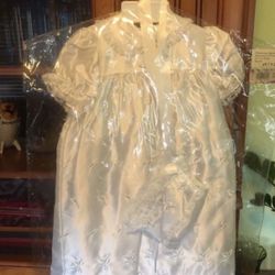 Beautiful Christening Gown With Bonnet