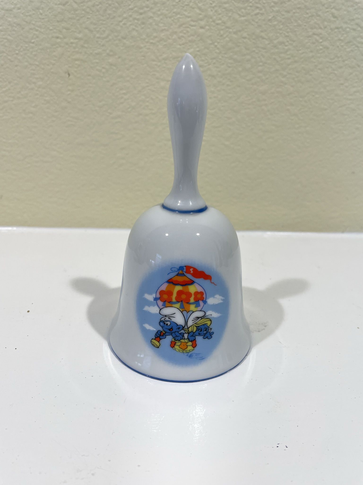 1982 Vintage Smurfs Porcelain Bell Hot Air Balloon - Wallace Berrie & Co .