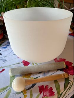 8” Root Chakra Crystal Singing Bowl w/2 Malots