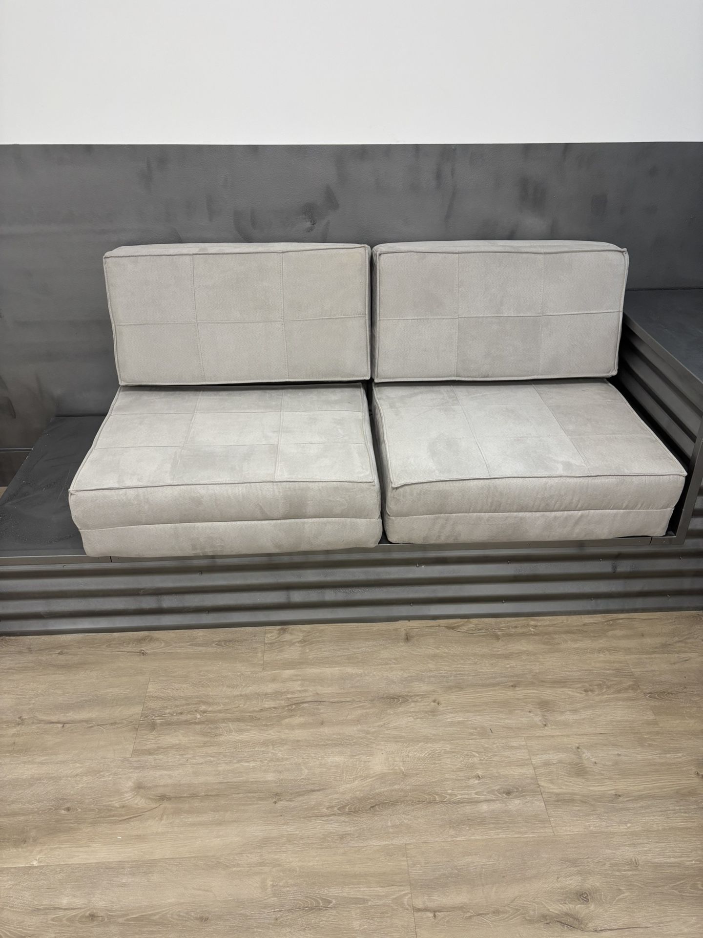 Fold Out Couch/chair. Adjustable