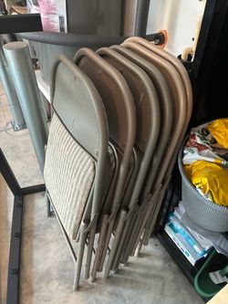 Set of 6 Metal Folding Chairs with Padded Seats