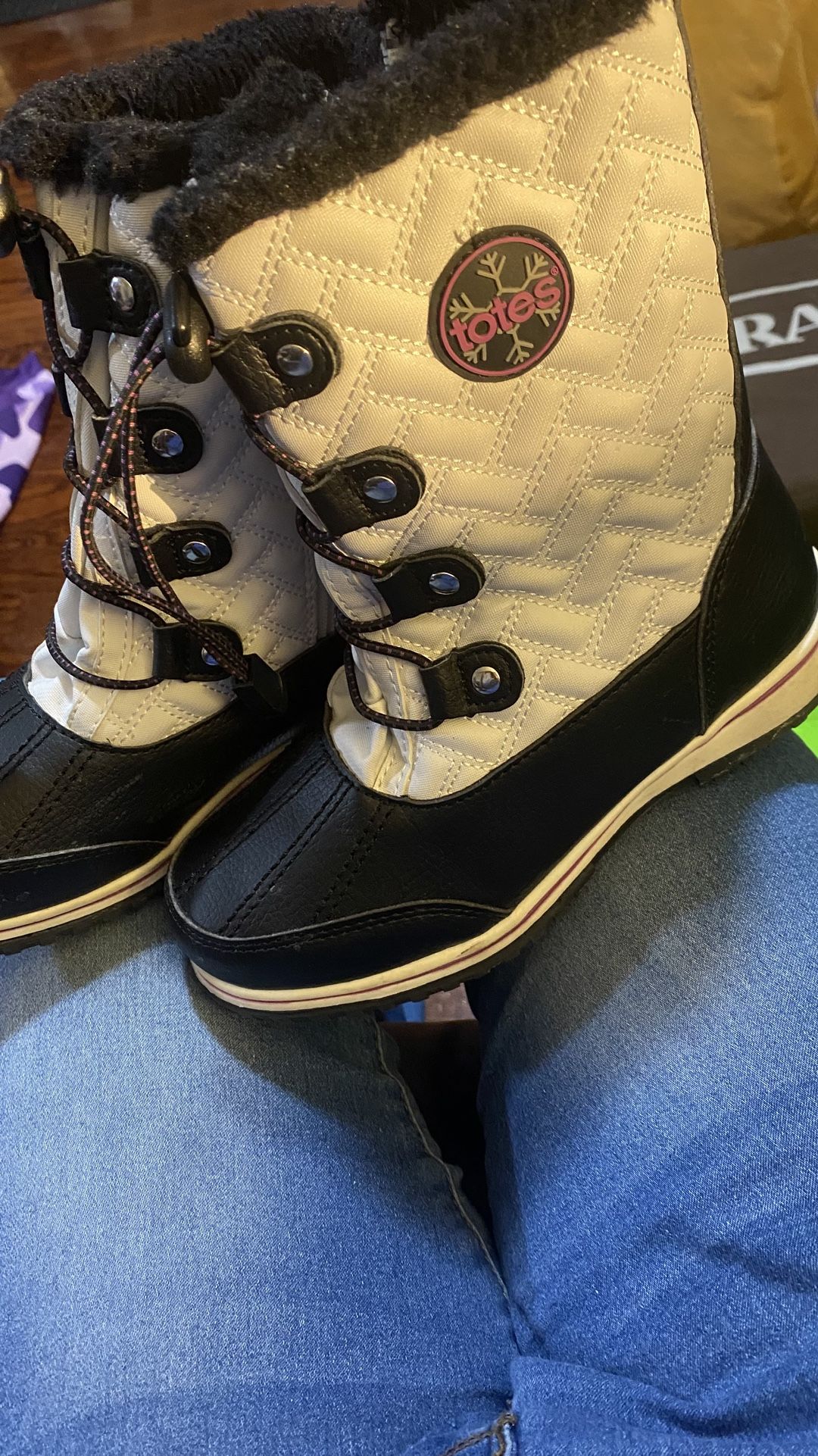 Totes Snow Boots