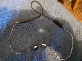 JBL Bluetooth earbuds