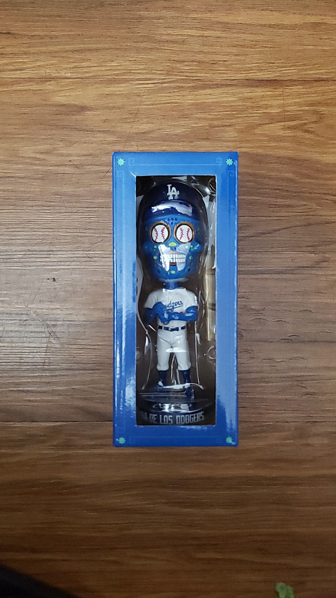 2019 dodgers dia de los muertos bobblehead