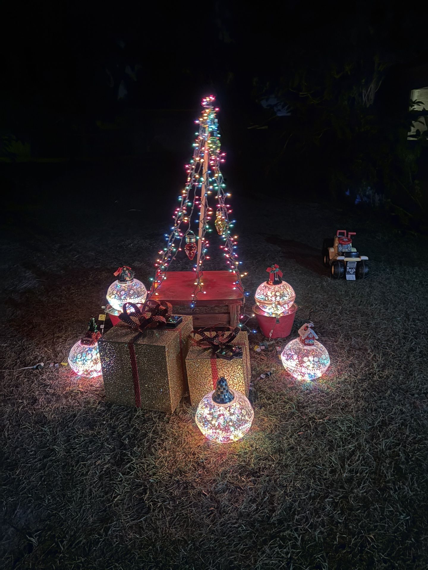 LG Christmas Ornaments