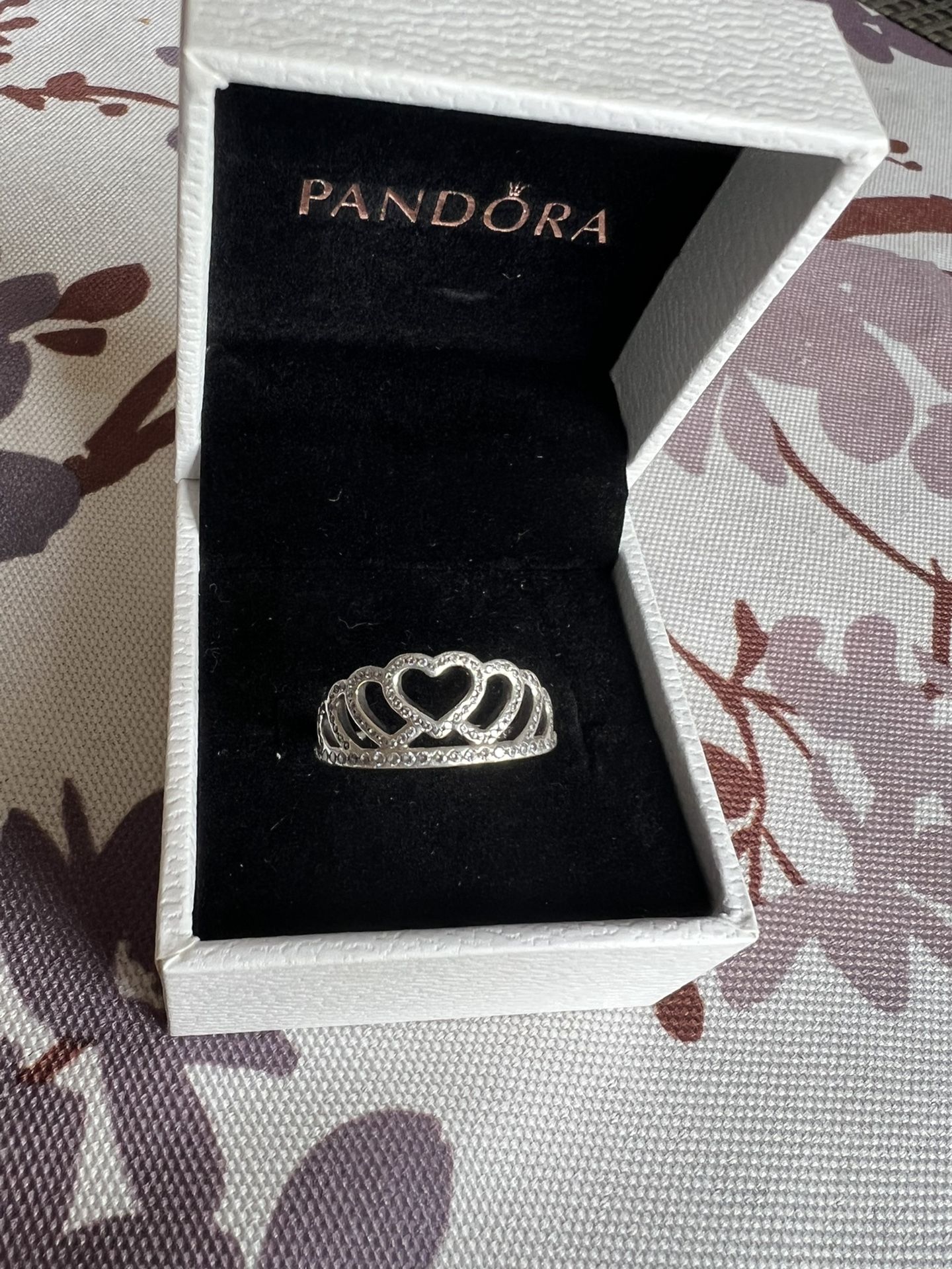 Pandora Hearts Tiara Ring