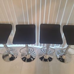 Bar Stools 