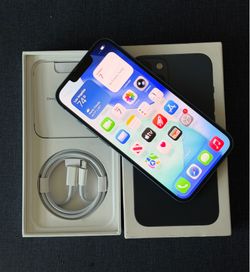 Unlocked Apple iPhone 13 128GB Blue