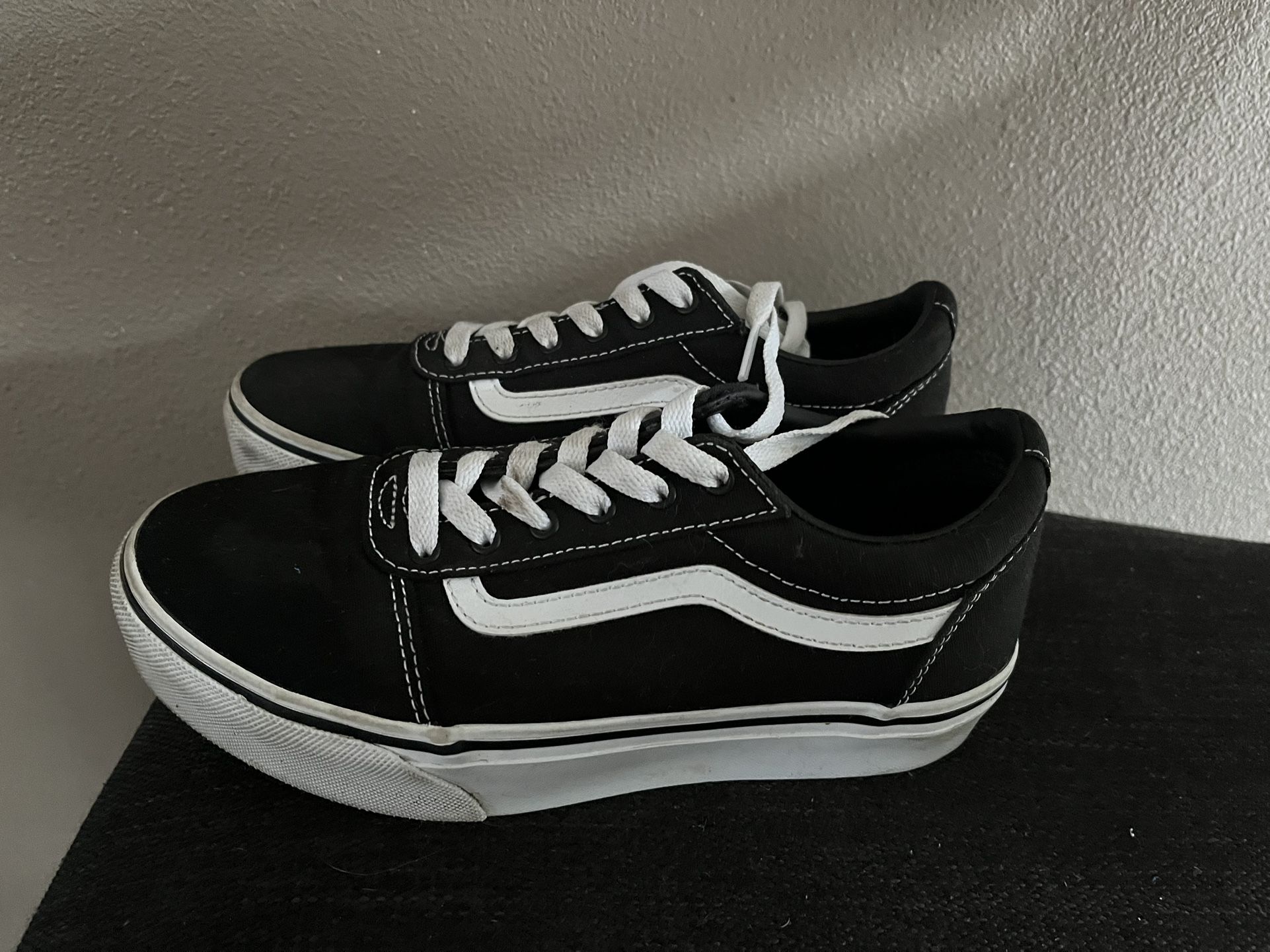 Vans Youth 4.5