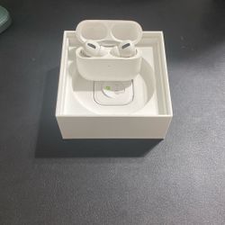 Apple AirPods Pro With MagSafe Charging Case (Used-like New)