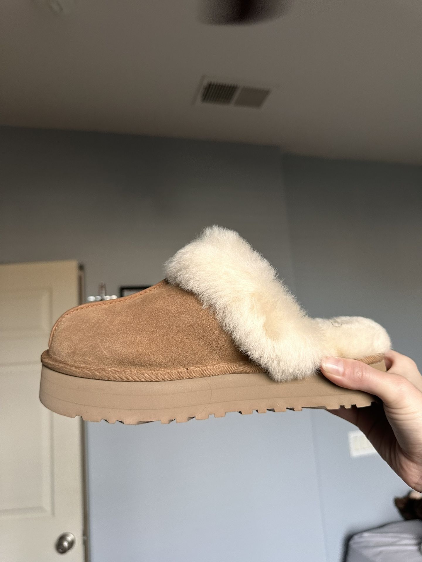 UGG Disquette Slippers