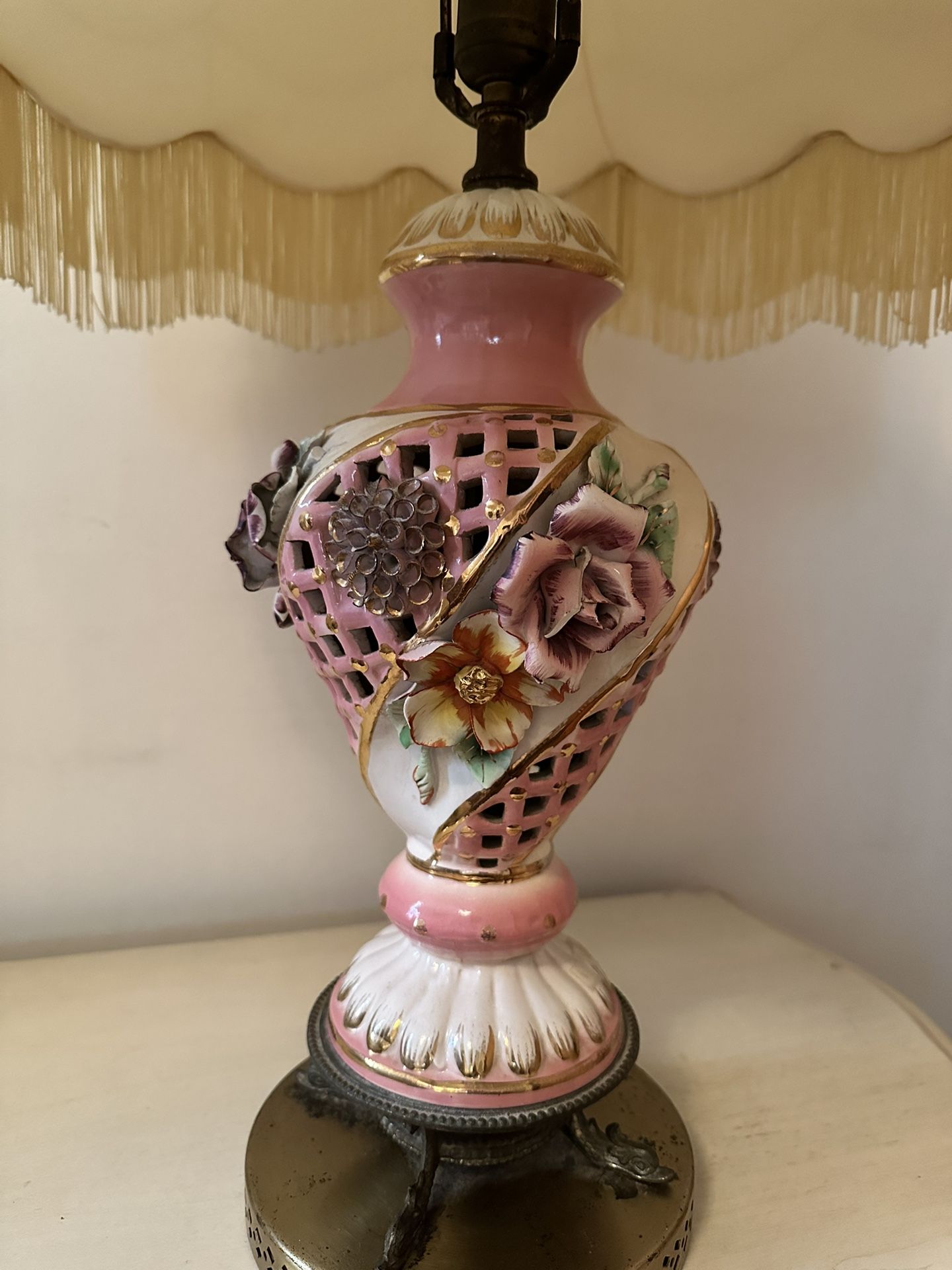 Beautiful Vintage Capodimonte Italian Porcelain table lamp-set Of 2
