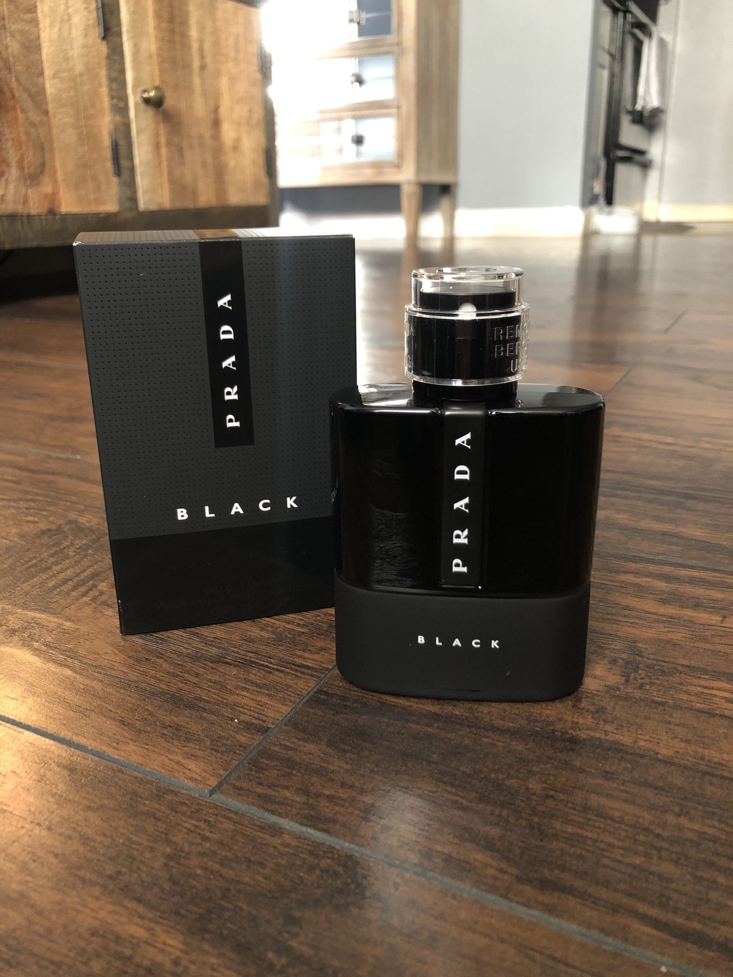 Perfume original nuevo para hombre $75