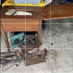  Free. Vintage Sewing 🧵 Machine Lot. Take All. 