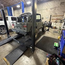 4 Post 9k STORAGE lift 