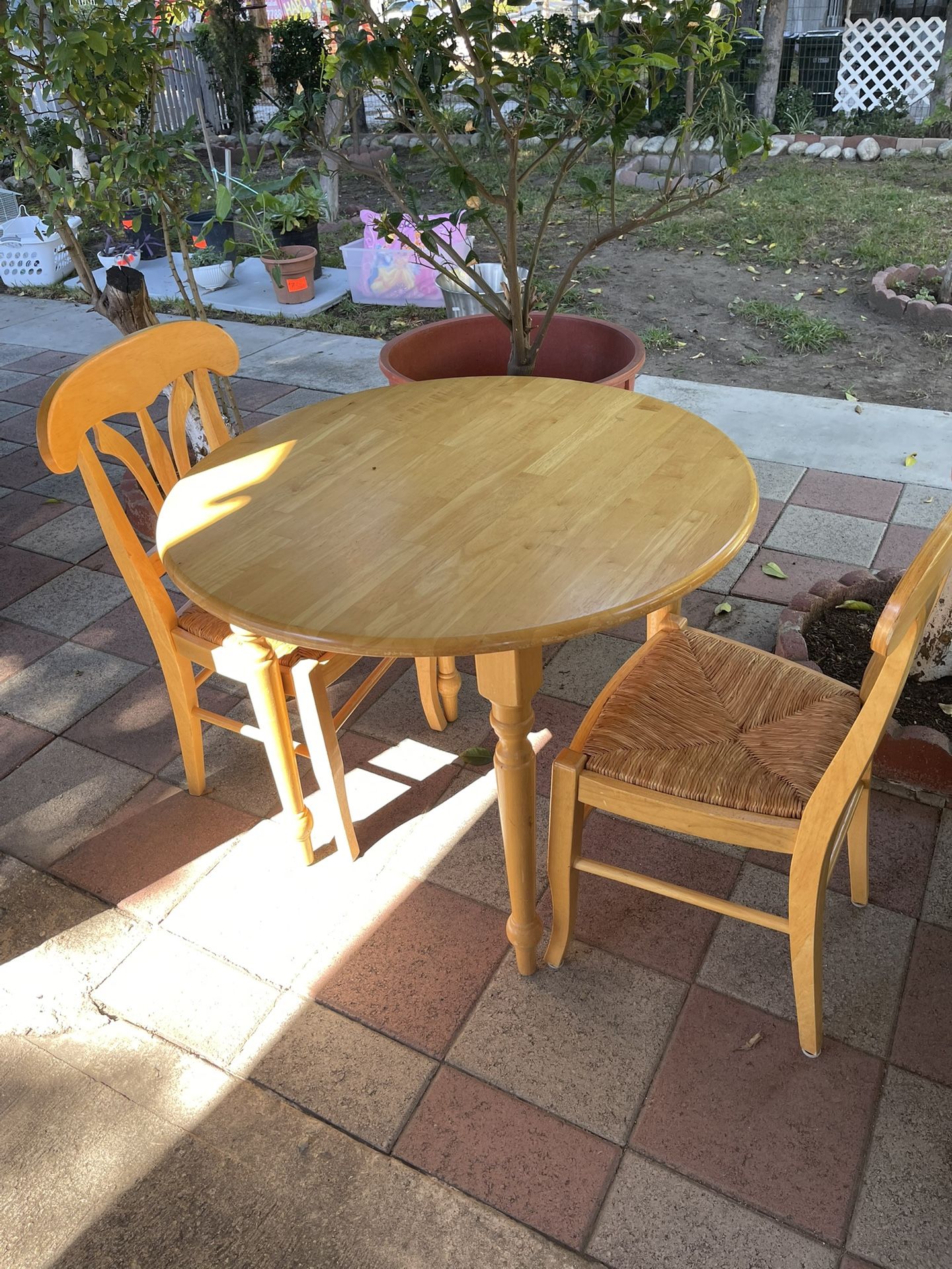 Small Kitchen Table With (2) Chairs