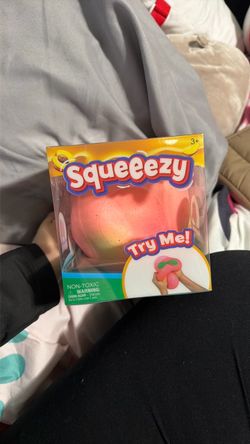Squeeezy Squishy Peach