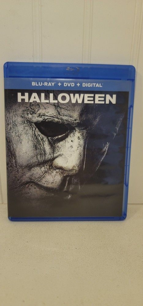$5 BLU RAY MOVIE. HALLOWEEN. BLU RAY / DVD ONLY. NO DIGITAL. $5 OR TRADE FOR A MOVIE TITLE I DO NOT ALREADY OWN.