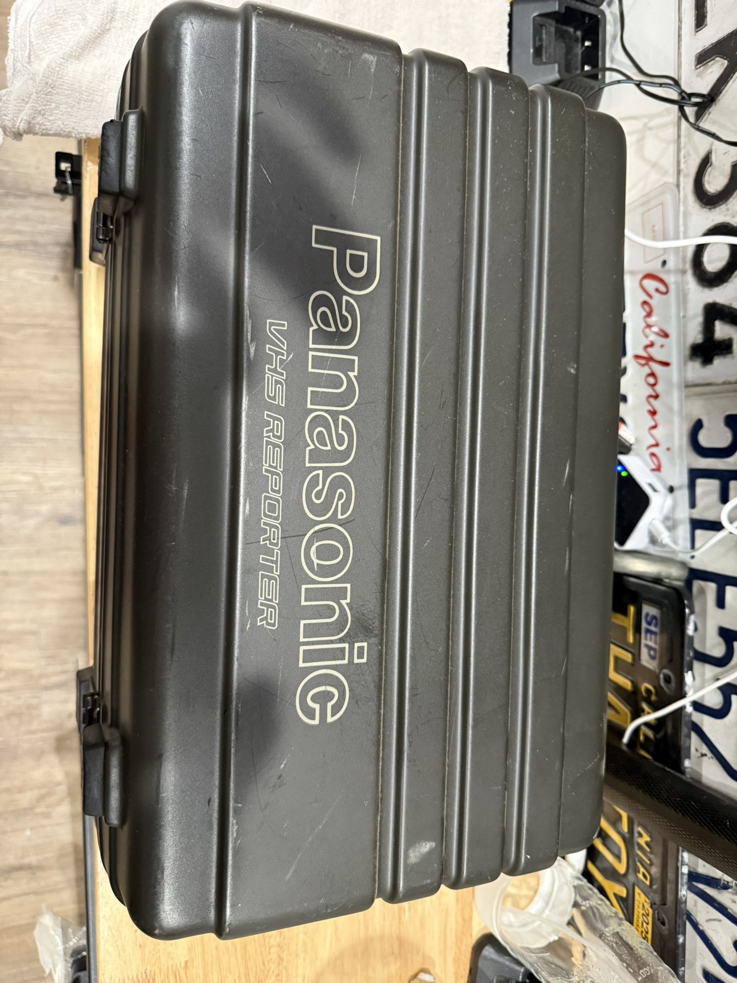 Vintage Quasar VM- VHS Movie Camera Recording And Playback