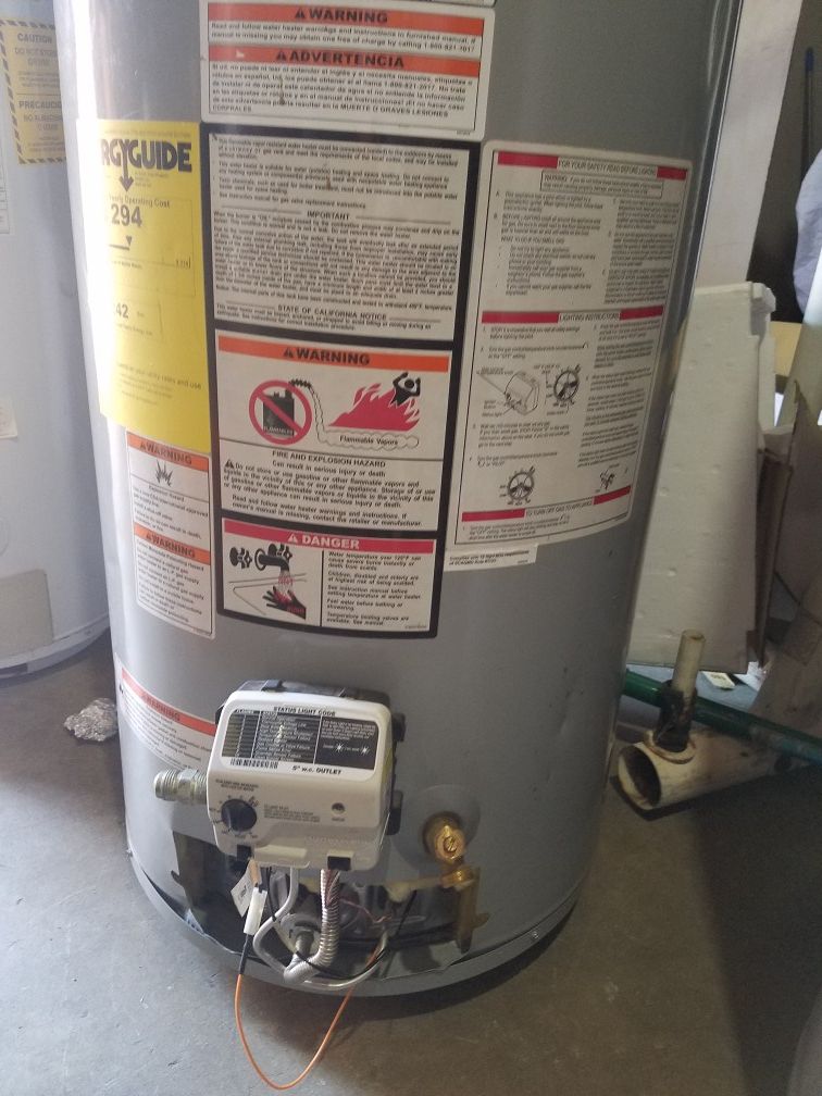 Vendo water heater , en fresno