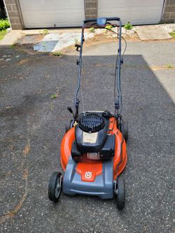 Lawnmower Husqvarna Heavy Duty Self Propelled