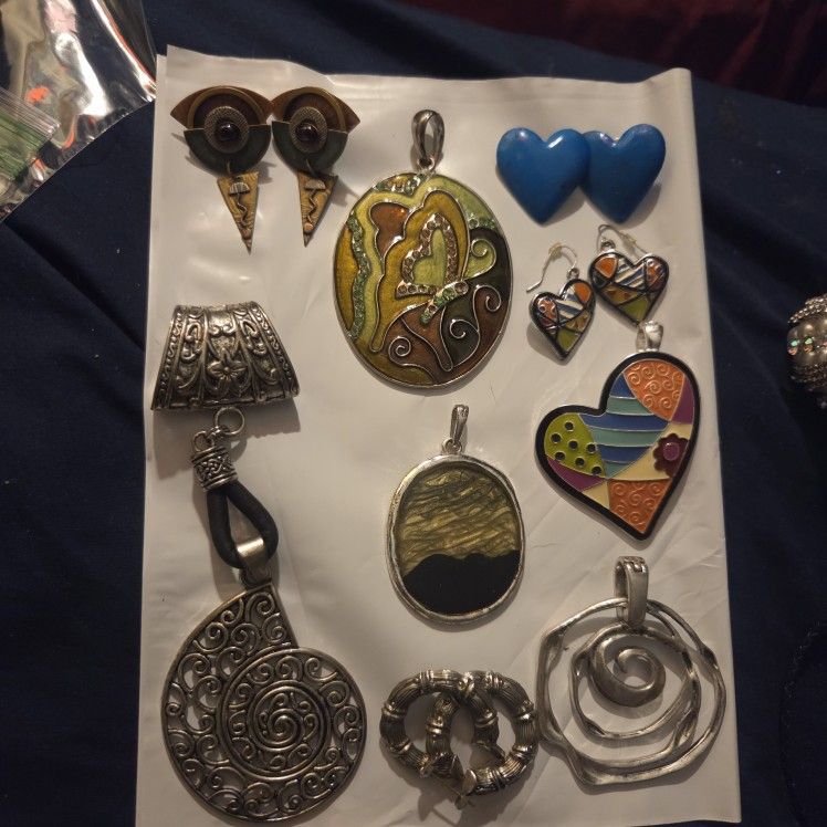 Vintage Pendants Silver Pendants Sliders Metals Stone Enamel $10 And Up