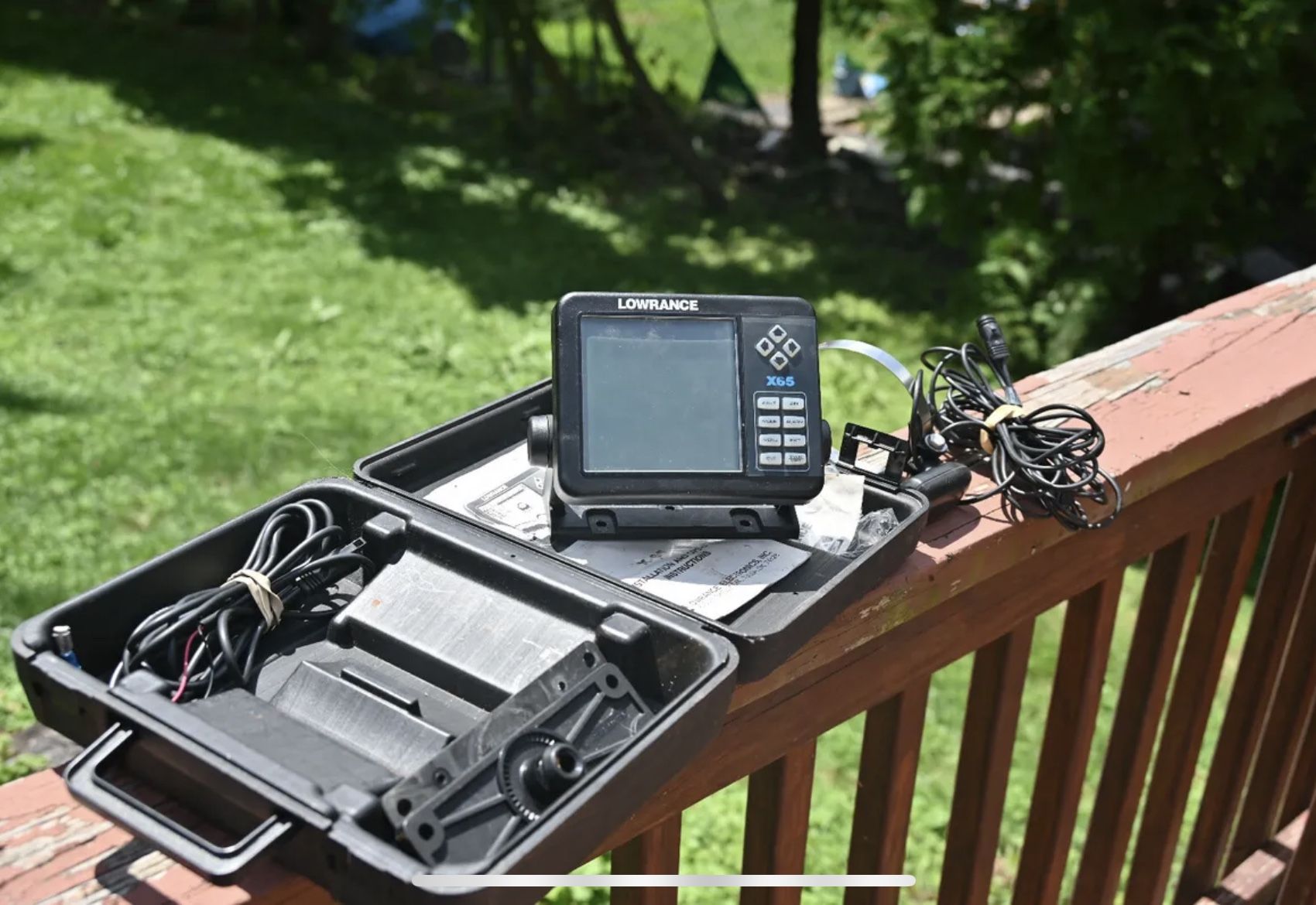 Lowrance X65 in Case w power cord & transducer