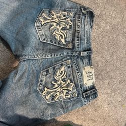 SIZE 27 Miss Me BootCut Mid-Rise Jeans