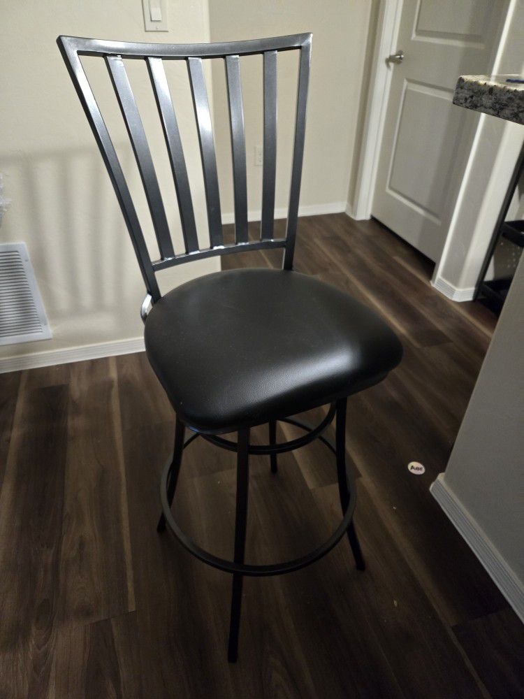 Bar Chair/Stool with Swivel