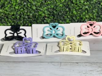 $2.25 Each Hello Kitty Sanrio Hair clips Broches Para El Cabello 