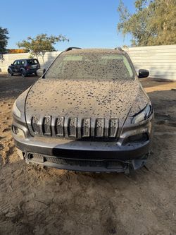 2017 Jeep Cherokee 3.2L Automatic Transmission FOR PARTS ONLY!!