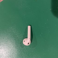 Right Apple AirPod 2nd Generation Model A2032