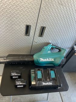 Makita 36V Cordless Blower with Batteries and Charger