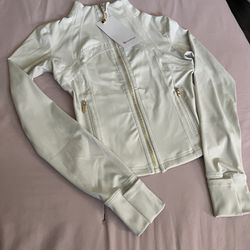 Lululemon Jacket 
