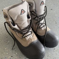 Like New Columbia Hiking Boots Women’s Size 8