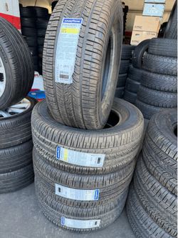 265/60/R17 marca GOODYEAR las 4 llantas nuevas instaladas y balanceadas