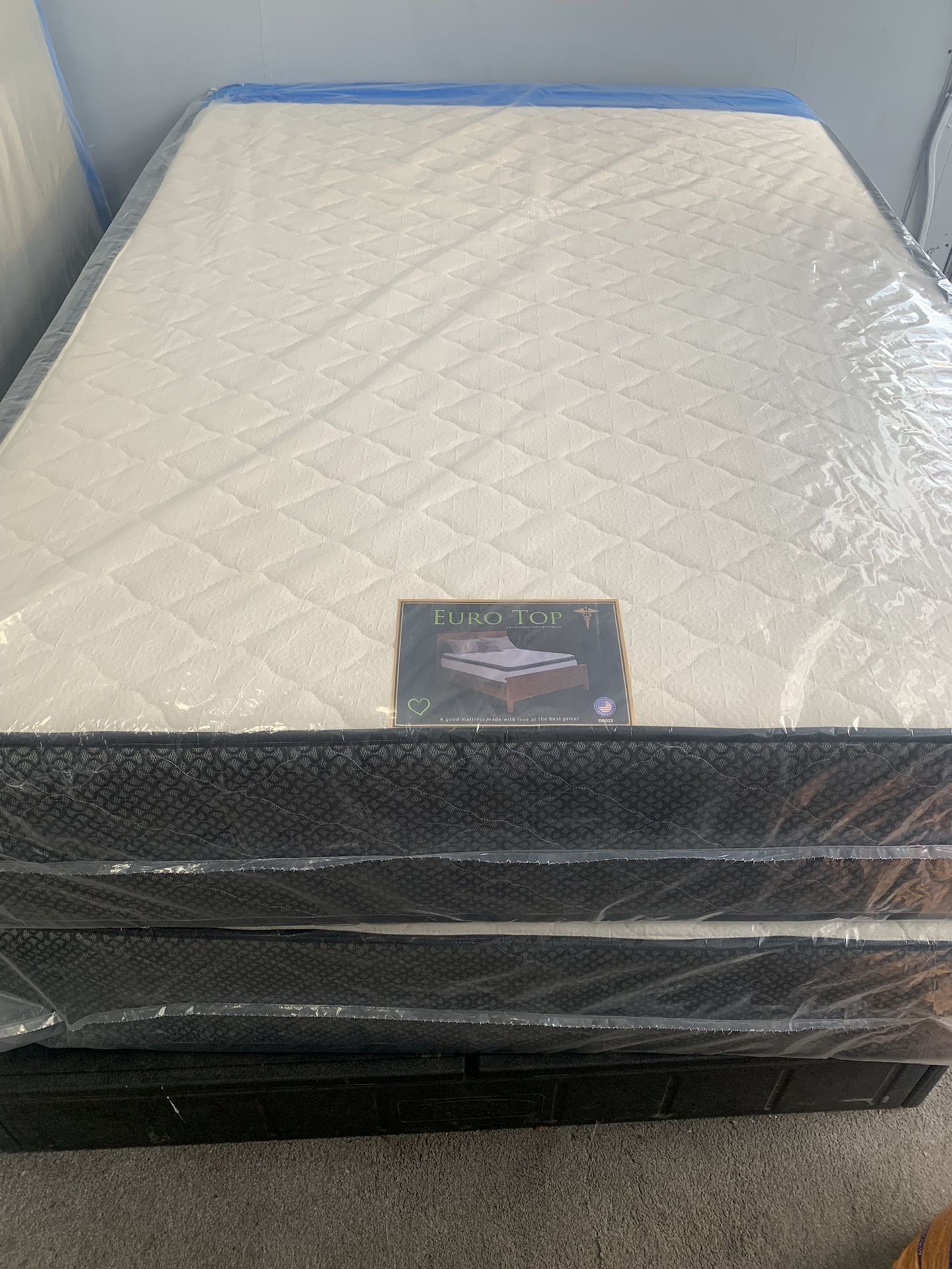 MATTRESS. SALE. BRAND 🆕 TWIN SIZE $116. FULL SIZE $179. QUEEN Size $199. KING SIZE $329. LOCATION 303 POCASSET AVE PROVIDENCE RI OPEN 7 DAYC