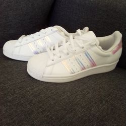 Adidas Size 4