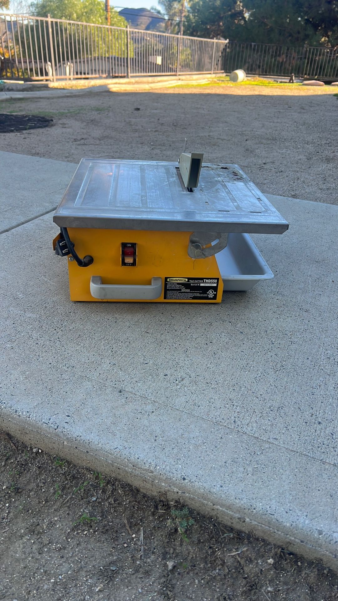 Tile saw