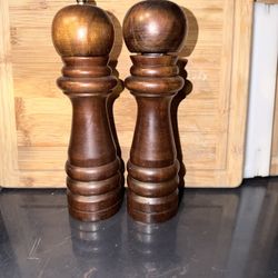 Wooden Salt & Pepper Grinders