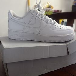 Nike Air Force size 9.5