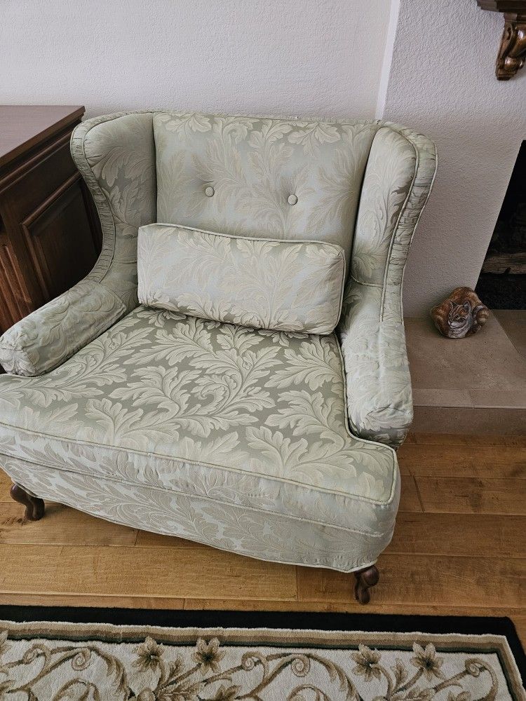 Chair With Ottoman