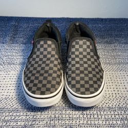 VANS Black/Gray Checkerboard Slip-ons “Used” Size 2Y ($25)
