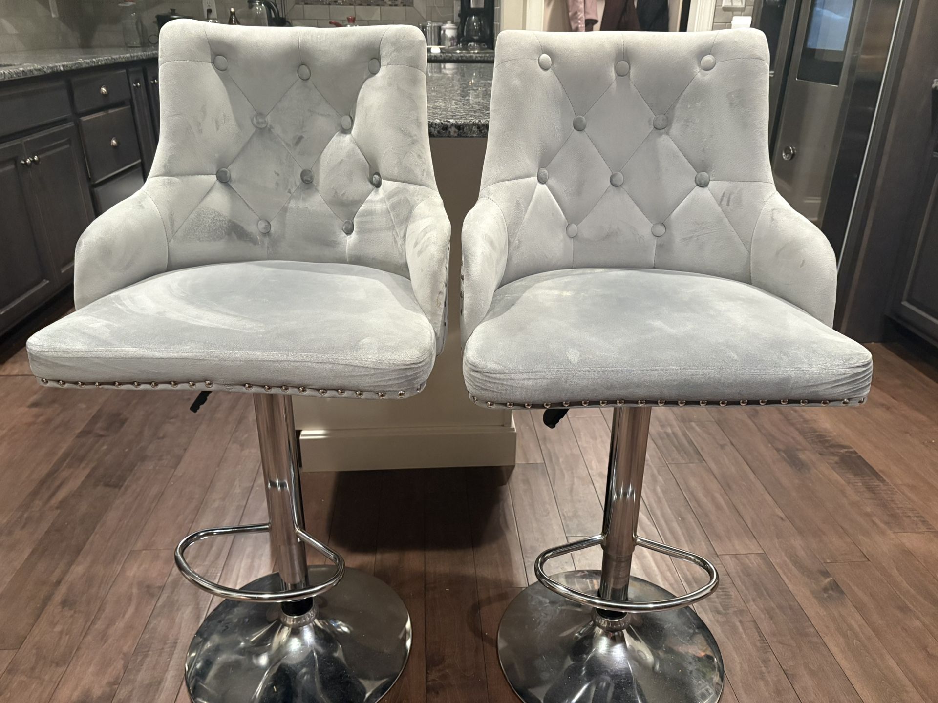 TITISKIN Modern Bar Stools Set of 2 , Sparingly Used Bar Stools Just For $100