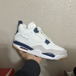 DS Jordan SB 4 Navy size 11 