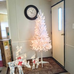 5'5" TALL WHITE ARTIFICIAL CHRISTMAS TREE W/ LIGHTS & 3 PC. LIGHTED REINDEER SET