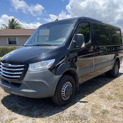 2019 Freightliner Sprinter 3500XD 